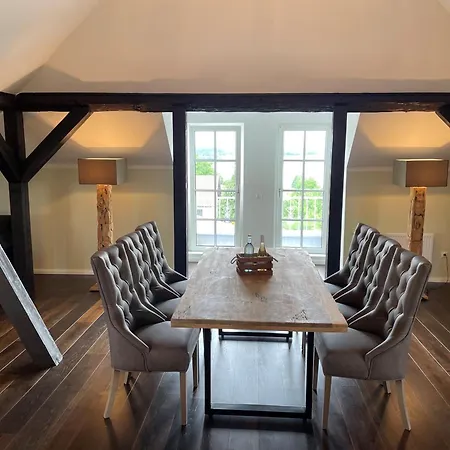 아파트 See-loft *